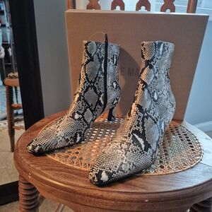 Steve Madden Snake Print Ankle Booties NWT